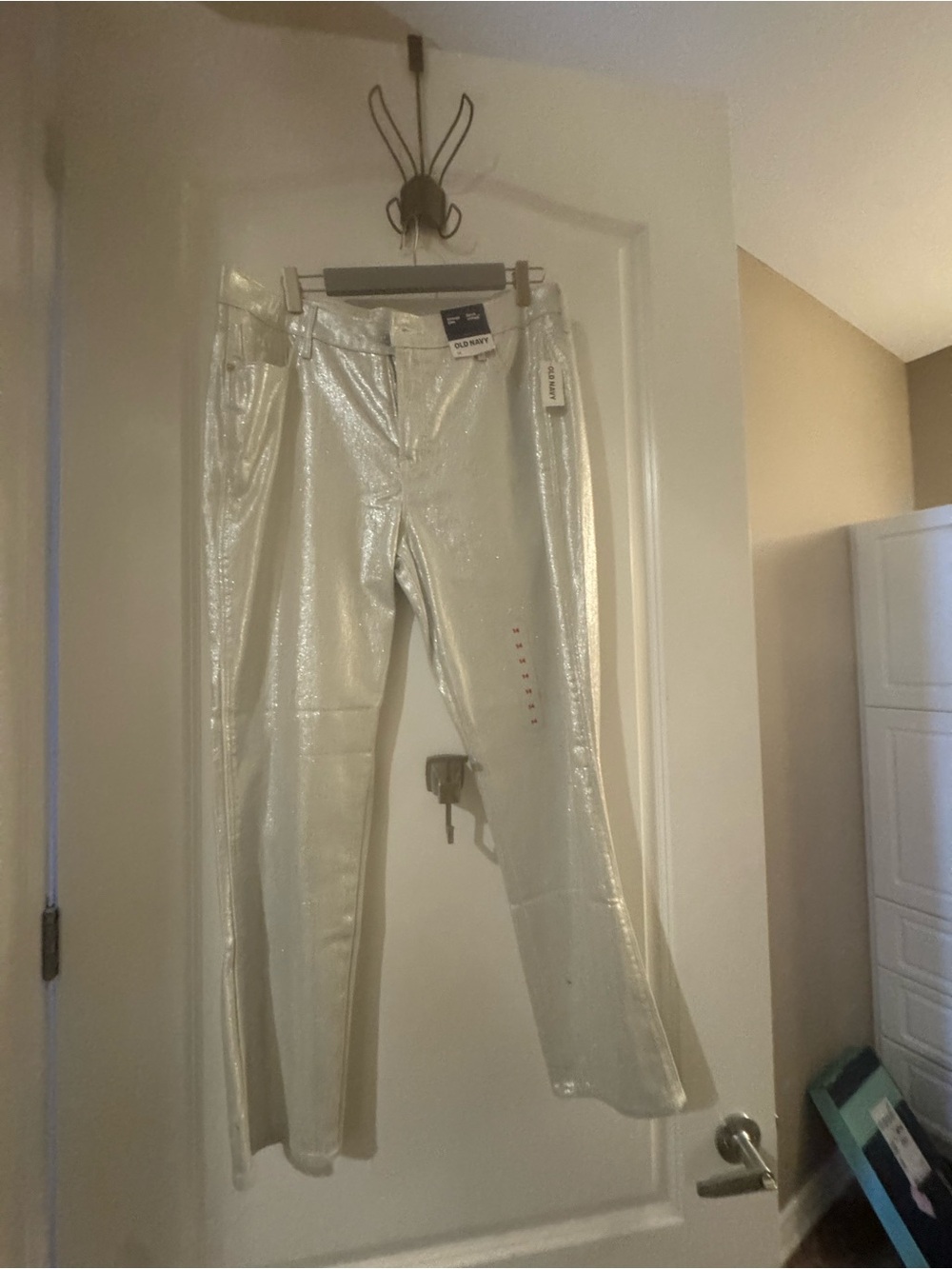 Old Navy Shimmery Silver Straight-Leg Jeans New Never worn